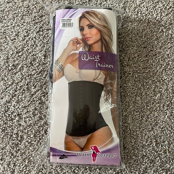 waistshaperz Other - Waist shaperz sz 2xl new 9 STEEL BONED WAIST TRAINER WITH LATEX HOOK CLOSURES